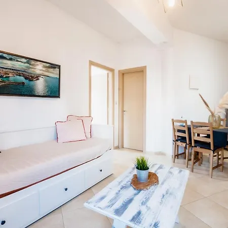 Pixelart Apartament Kounoupidhianá