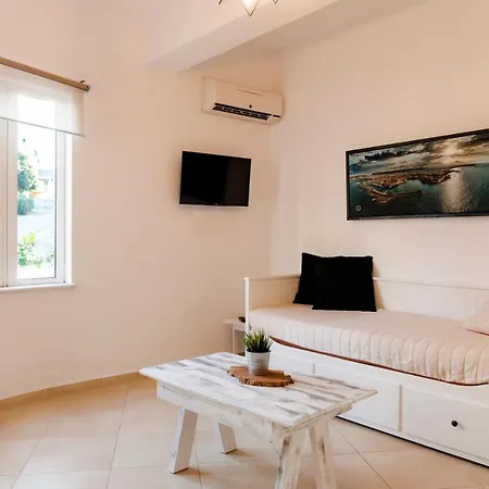 Pixelart Apartmán Kounoupidhianá